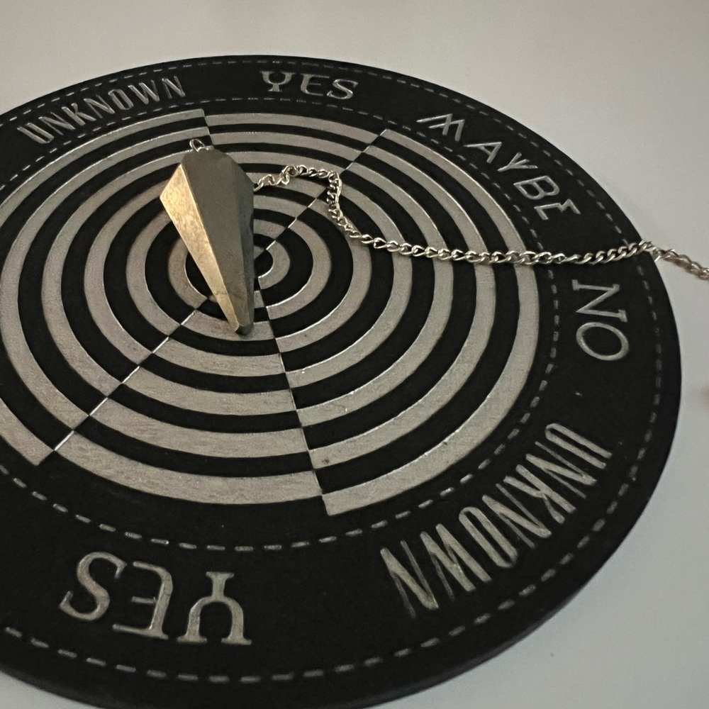 Fiendies Pendulum Divination Board - Picture 6 of 6